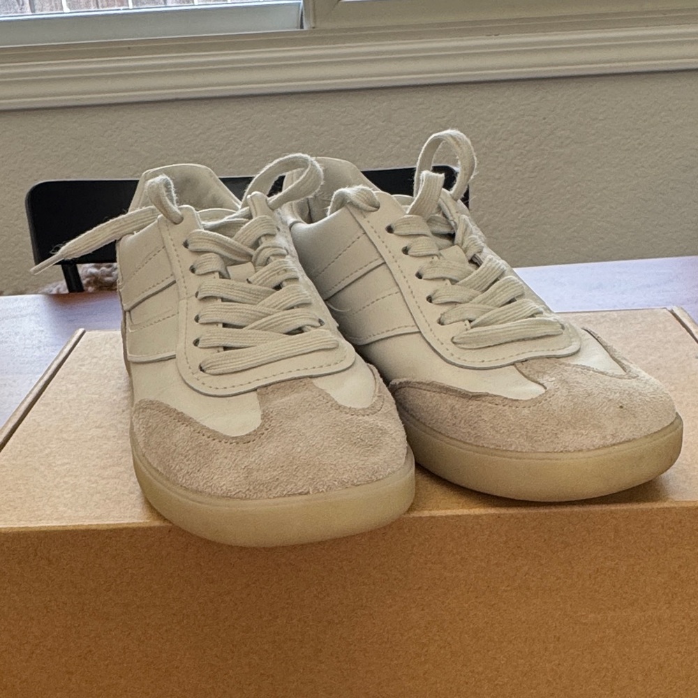 Vince Oasis Sneakers